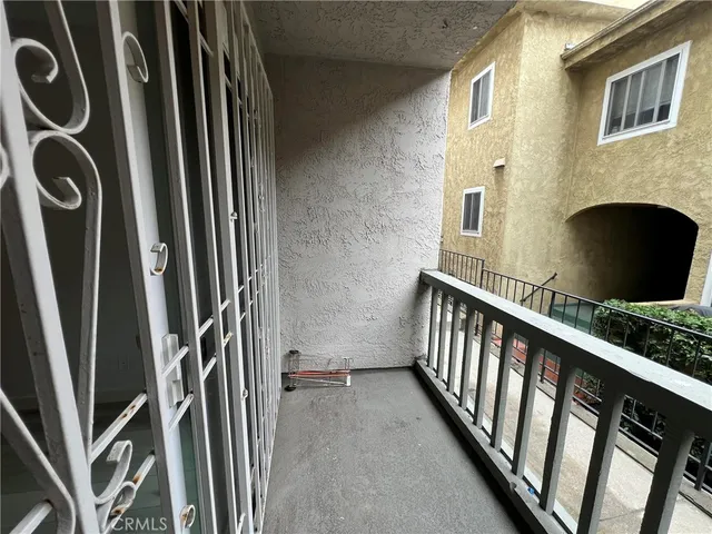 $495,000 | 8740 Tuscany Avenue, Unit 109, Playa del Rey, CA 90293