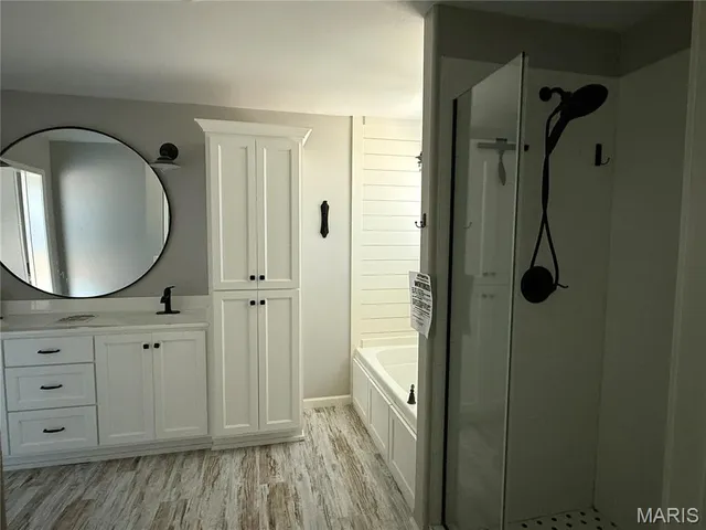 $293,500 | 5400 Private Road 1351, Pomona, MO 65789