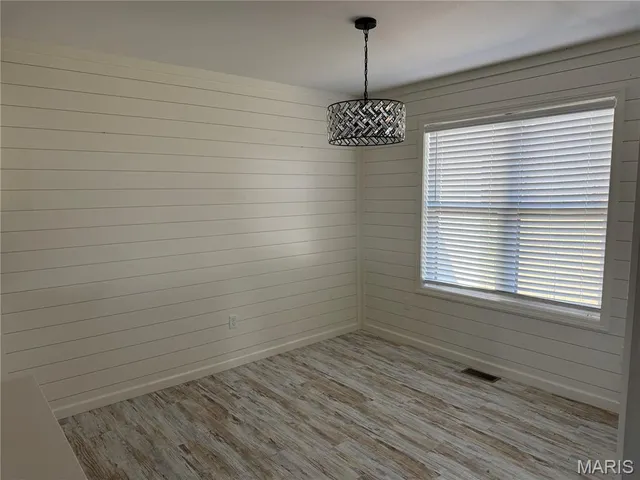 $293,500 | 5400 Private Road 1351, Pomona, MO 65789