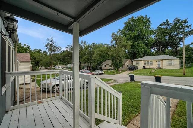 $205,000 | 915 Northeast 44th Street, Kansas City, MO 64116