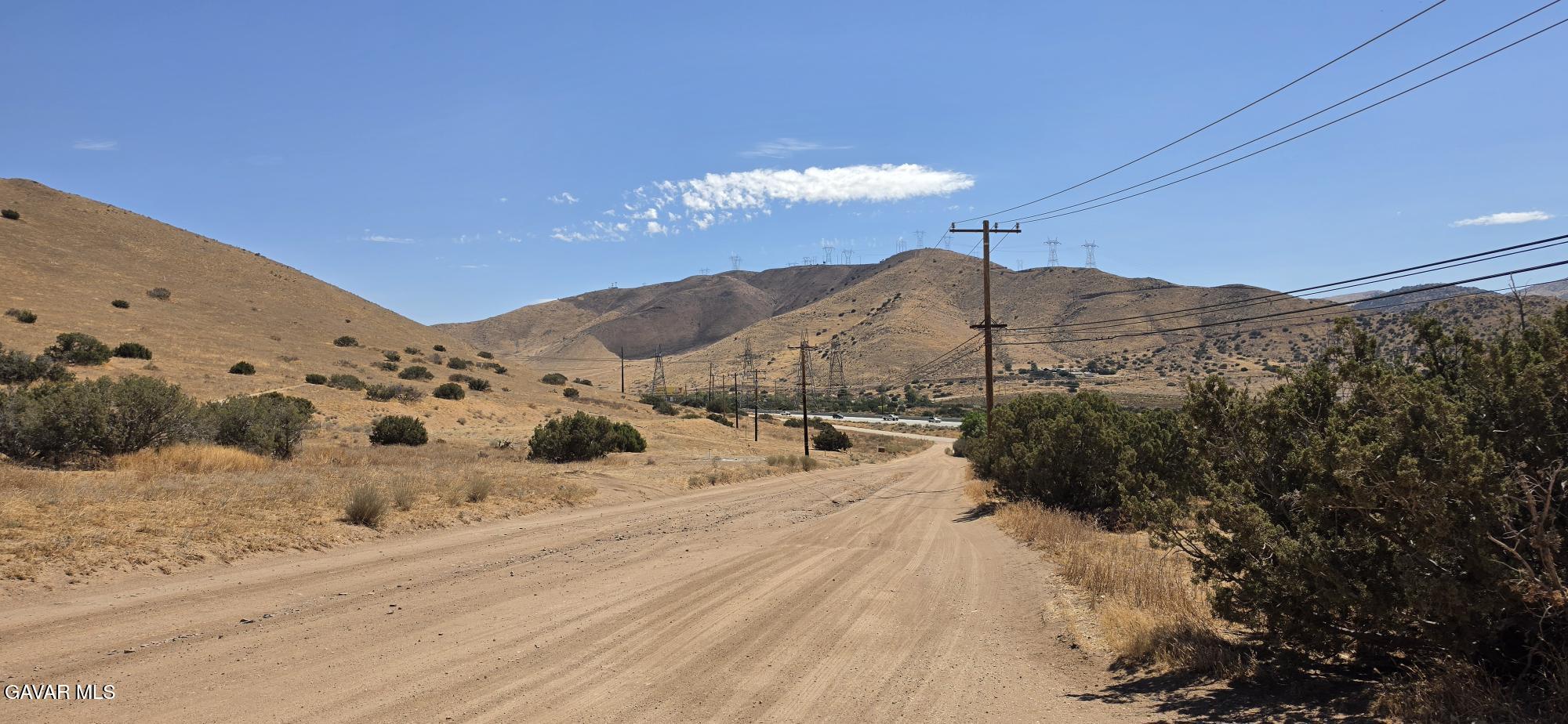 Berncastle Road Acton, CA 93510 - Photo 4 of 6 20260824_110151