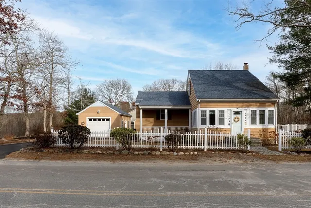 $525,000 | 14 Briarwood Drive, Wareham, MA 02571