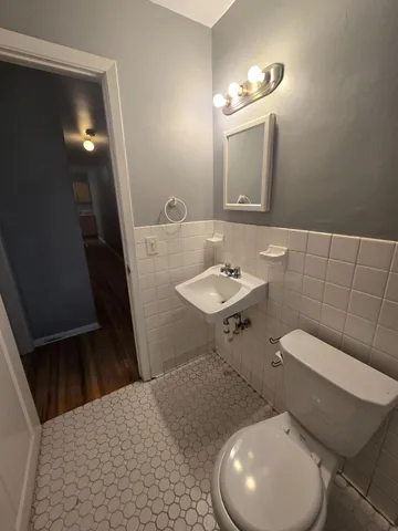 $1,445 | 1715 Polk Street Northeast, Minneapolis, MN 55413