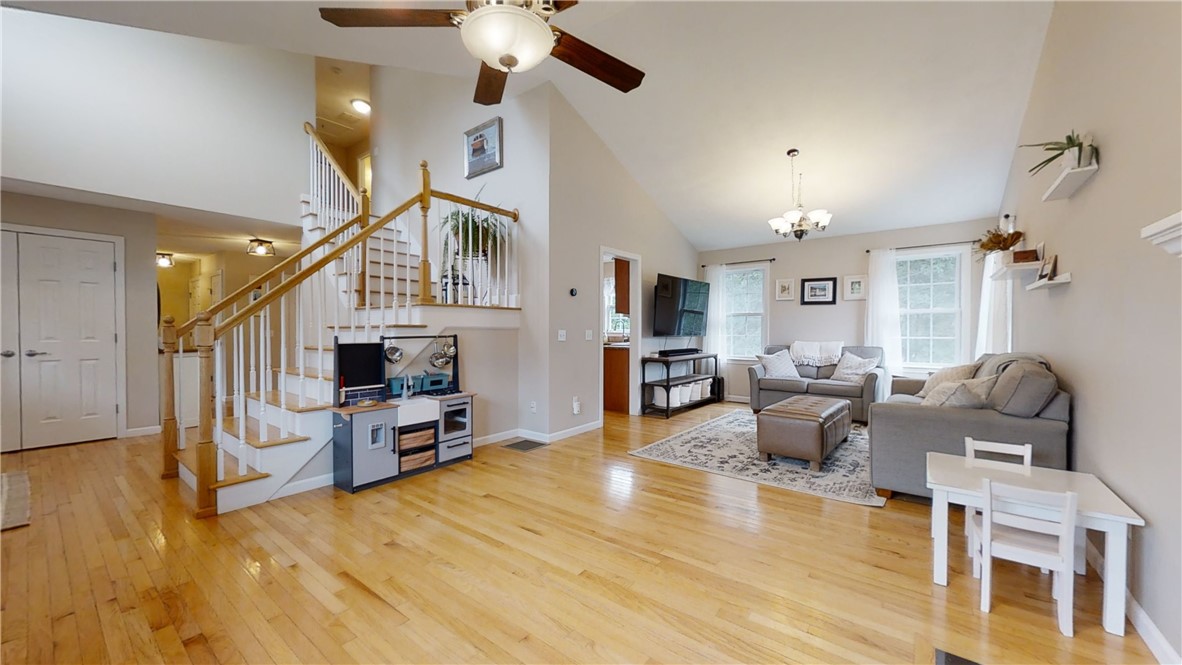 3 Bellmare Road Coventry, RI 02816 - Photo 7 of 26 Living room