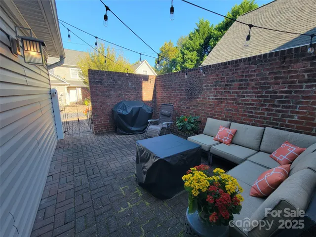 $429,900 | 69 40th Ave Drive Northeast, Hickory, NC 28601