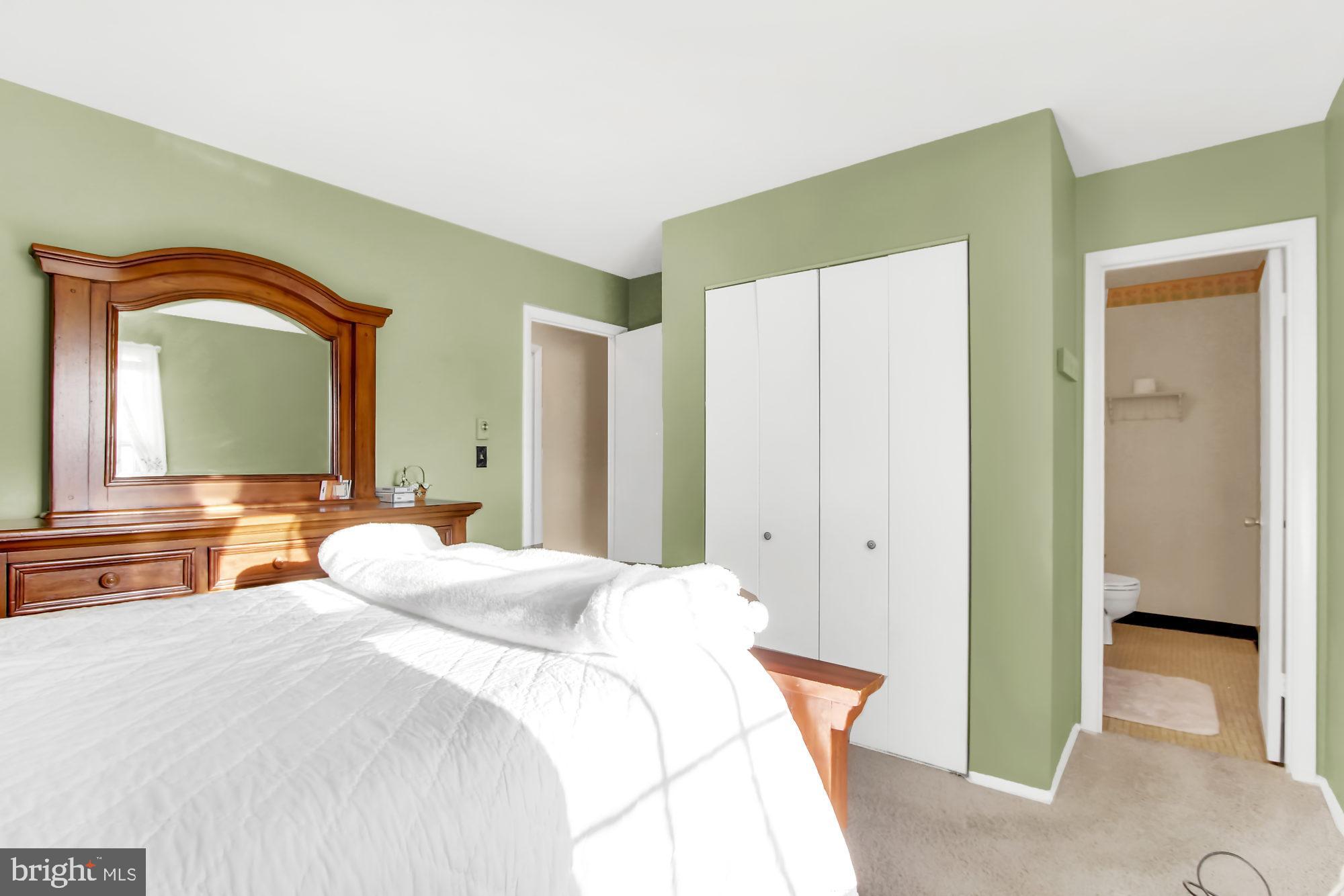 2149 Croyden Road York, PA 17408 - Photo 12 of 23 Gallery Image 12