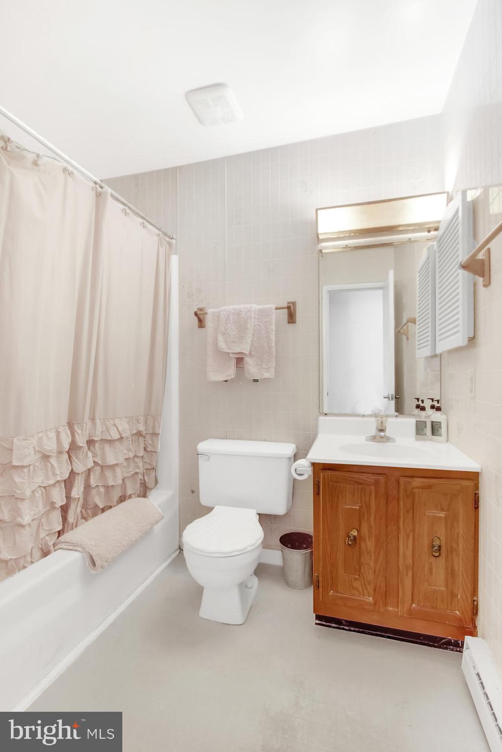 2149 Croyden Road York, PA 17408 - Photo 16 of 23 Gallery Image 16