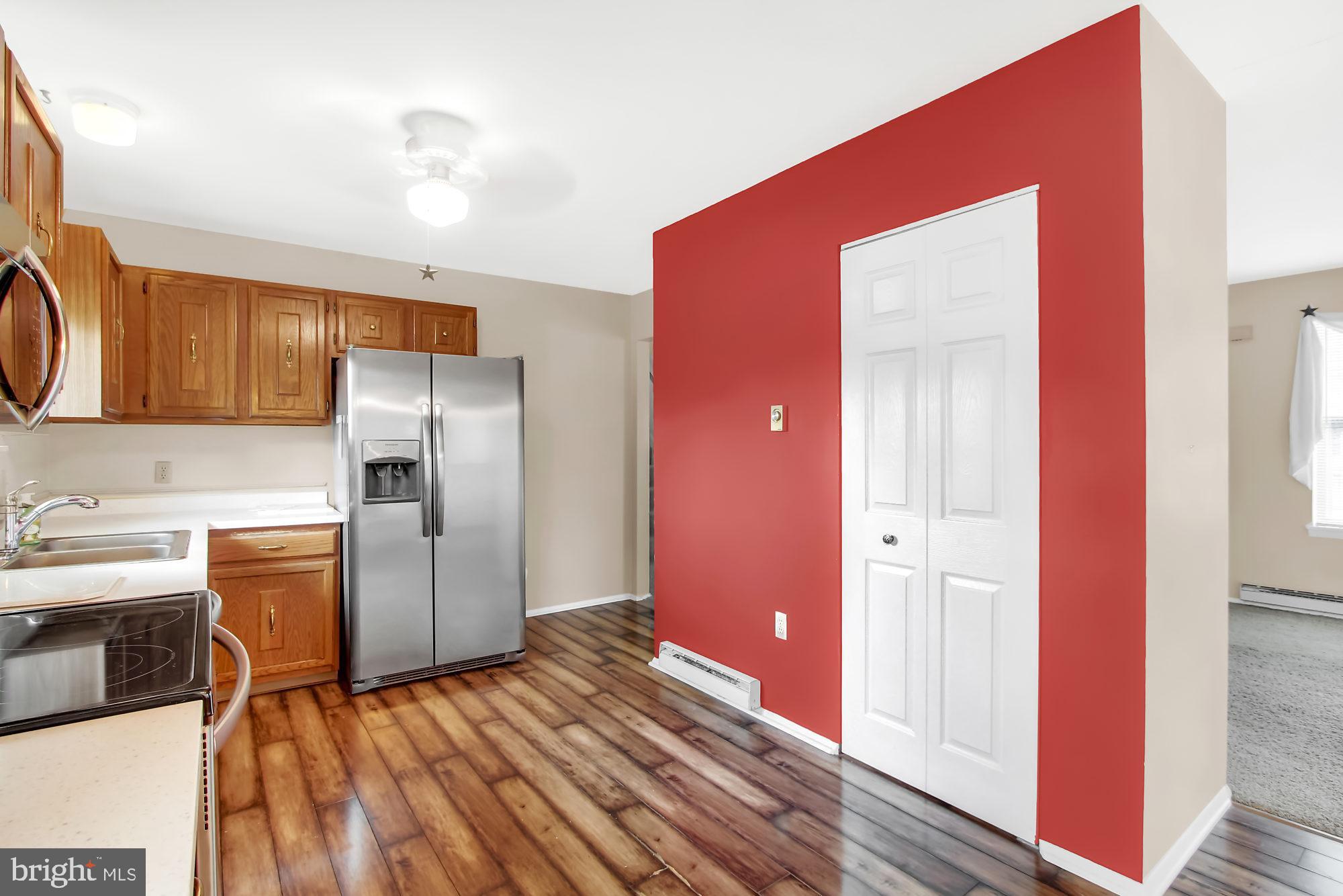 2149 Croyden Road York, PA 17408 - Photo 9 of 23 Gallery Image 9
