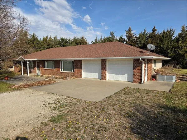 $399,000 | 15941 Us Highway, Unit 15941, Muscotah, KS 66058