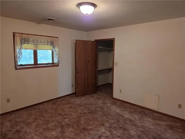 $399,000 | 15941 Us Highway, Unit 15941, Muscotah, KS 66058