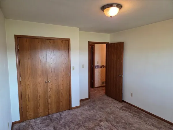 $399,000 | 15941 Us Highway, Unit 15941, Muscotah, KS 66058
