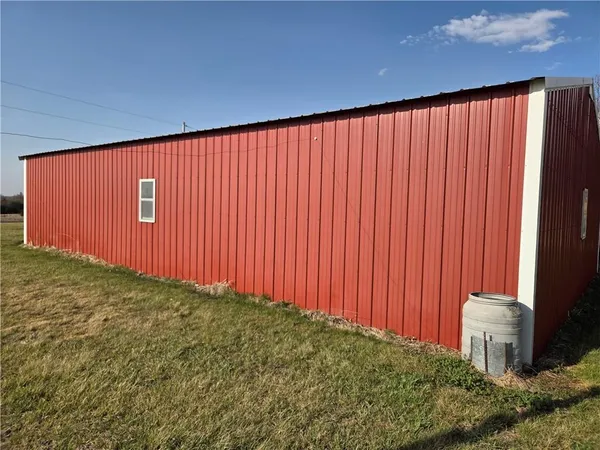 $399,000 | 15941 Us Highway, Unit 15941, Muscotah, KS 66058