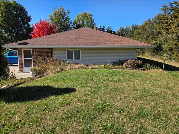 $399,000 | 15941 Us Highway, Unit 15941, Muscotah, KS 66058