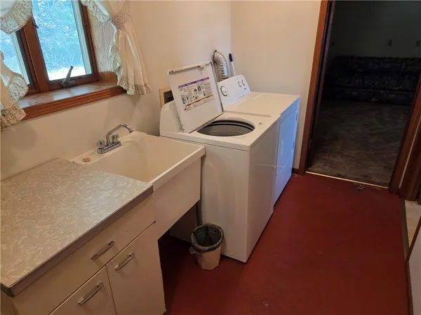 $399,000 | 15941 Us Highway, Unit 15941, Muscotah, KS 66058