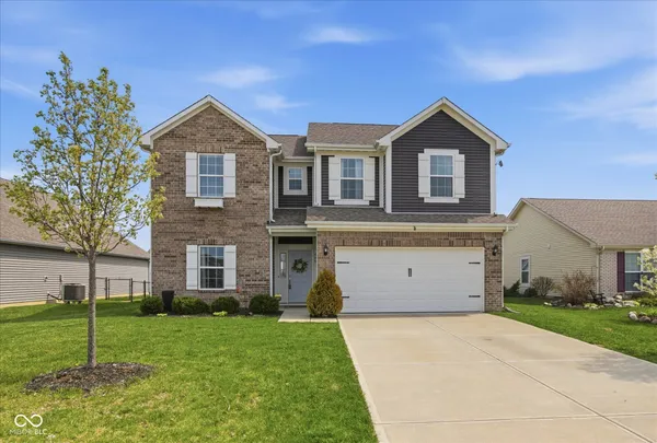 $345,000 | 595 North Wyndstone Way, Fortville, IN 46040