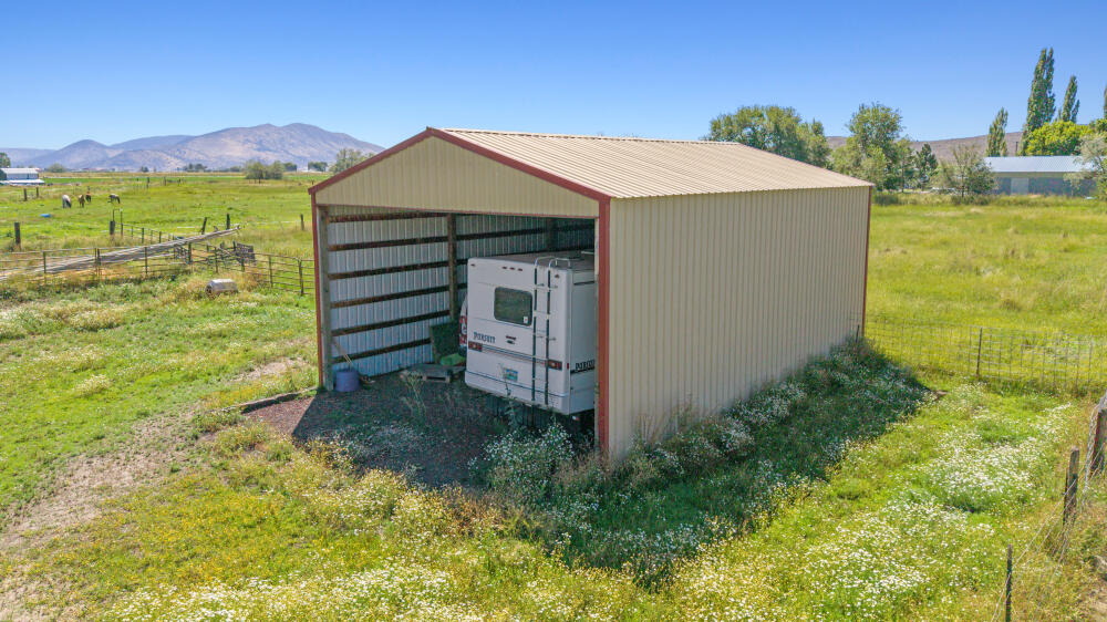 1460 Joe Wright Road Klamath Falls, OR 97603 - Photo 71 of 78 1460JoeWrightRd-45