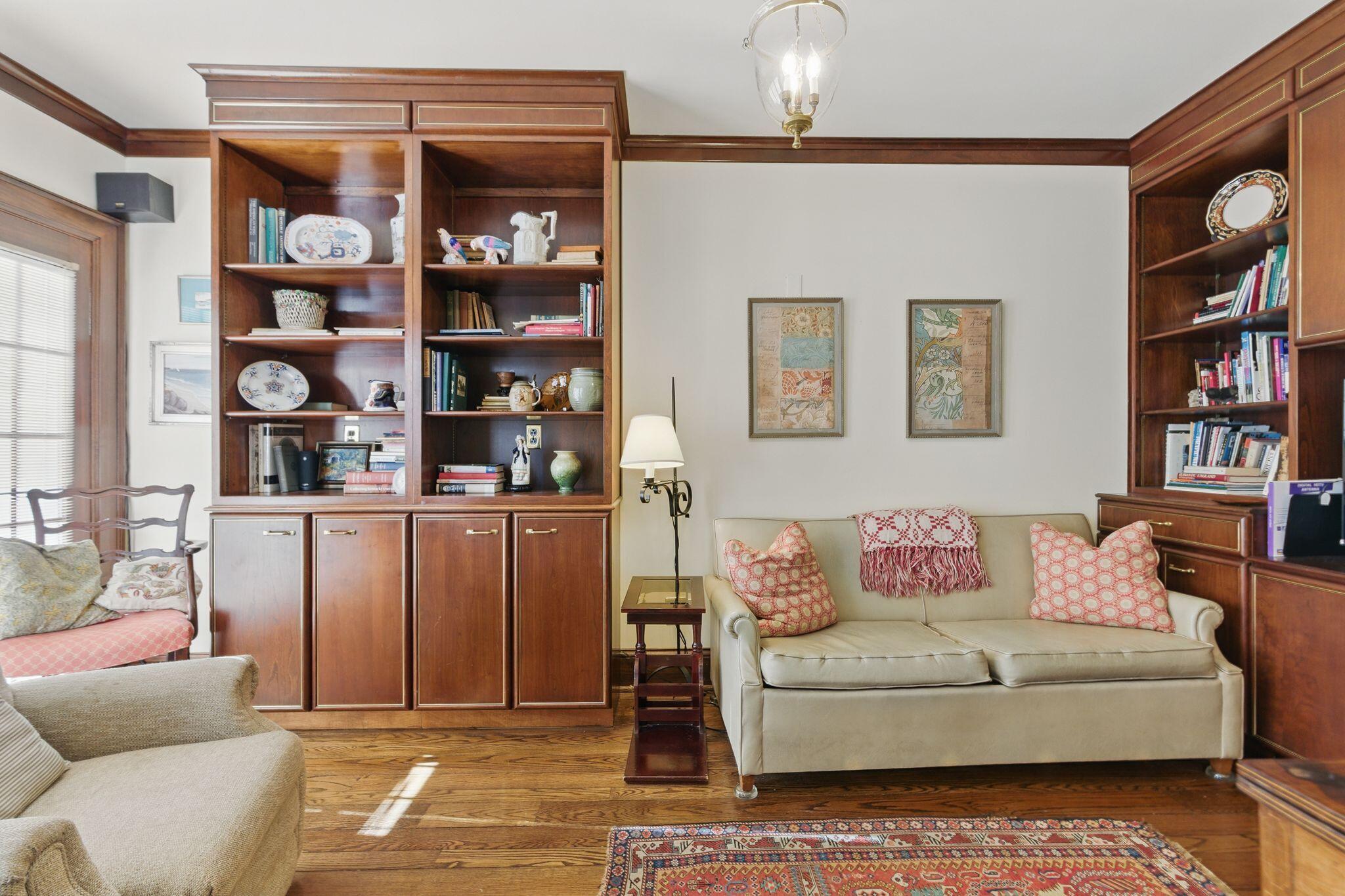216 Ridgeway Road Lexington, KY 40502 - Photo 12 of 67 38_Photo_034