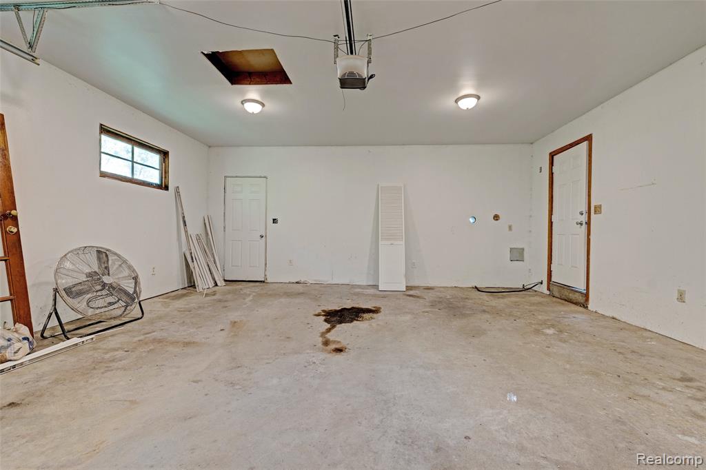 5890 Grange Hall Road Holly, MI 48442 - Photo 35 of 67