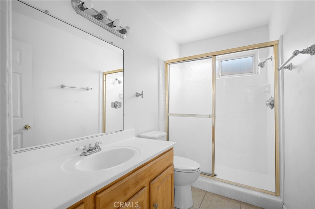 17463 Vanowen Street, Unit 8 Van Nuys, CA 91406 - Photo 14 of 21