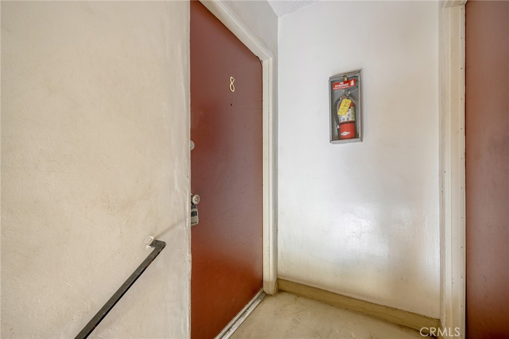 17463 Vanowen Street, Unit 8 Van Nuys, CA 91406 - Photo 3 of 21