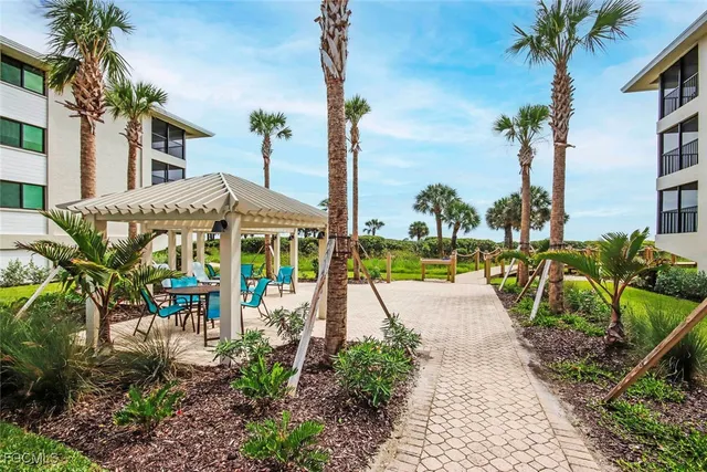a view of outdoor space yard and patio