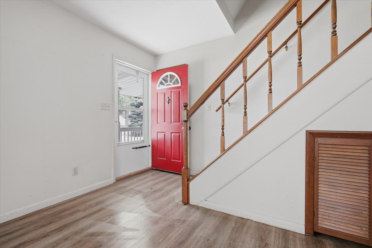 912 Parmon Road Bloomington, IL 61701 - Photo 5 of 36 Gallery Image 5