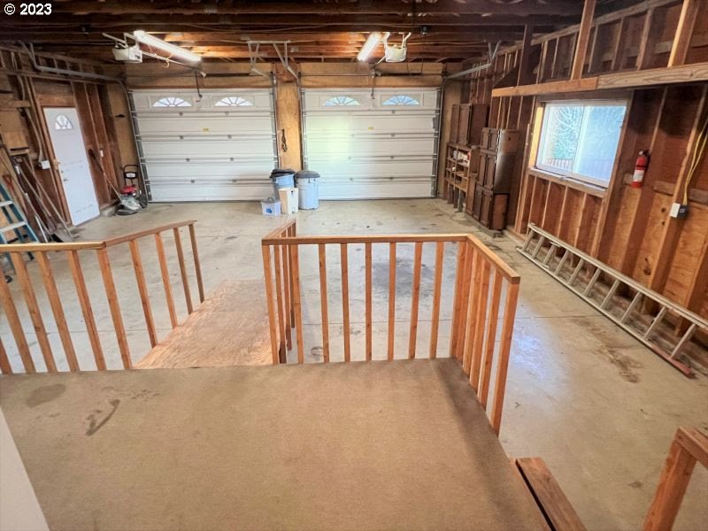 92831 Walluski Loop Astoria, OR 97103 - Photo 31 of 32 a view of entryway