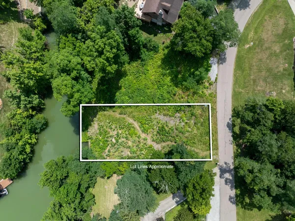 $289,900 | 2458 Cedar Cliff Drive, Lawrenceburg, IN 47025