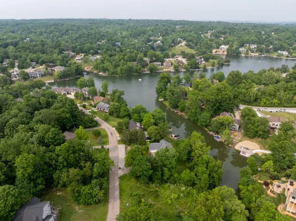 $289,900 | 2458 Cedar Cliff Drive, Lawrenceburg, IN 47025