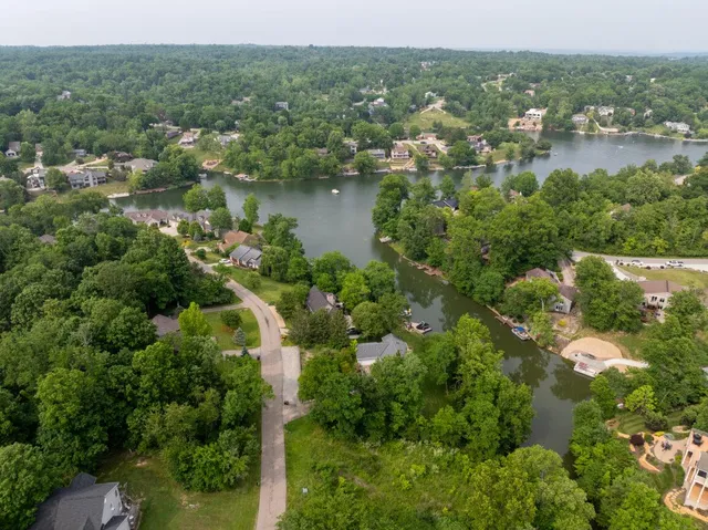 $289,900 | 2458 Cedar Cliff Drive, Lawrenceburg, IN 47025