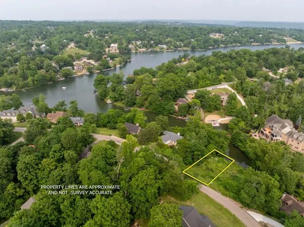 $289,900 | 2458 Cedar Cliff Drive, Lawrenceburg, IN 47025