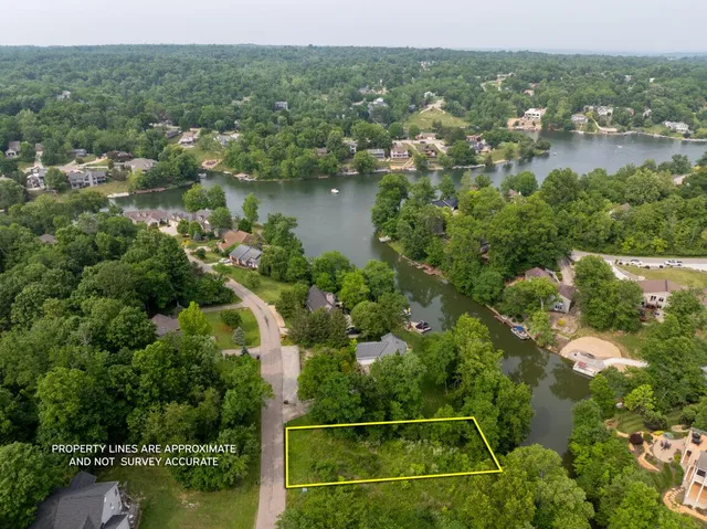 $289,900 | 2458 Cedar Cliff Drive, Lawrenceburg, IN 47025