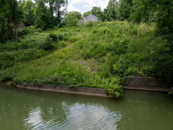 $289,900 | 2458 Cedar Cliff Drive, Lawrenceburg, IN 47025