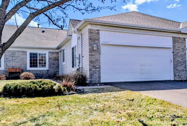 $430,000 | 18639 Kalmar Trail, Lakeville, MN 55044