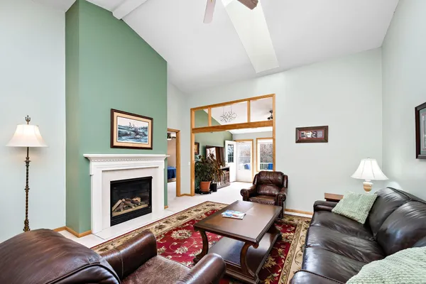 $430,000 | 18639 Kalmar Trail, Lakeville, MN 55044