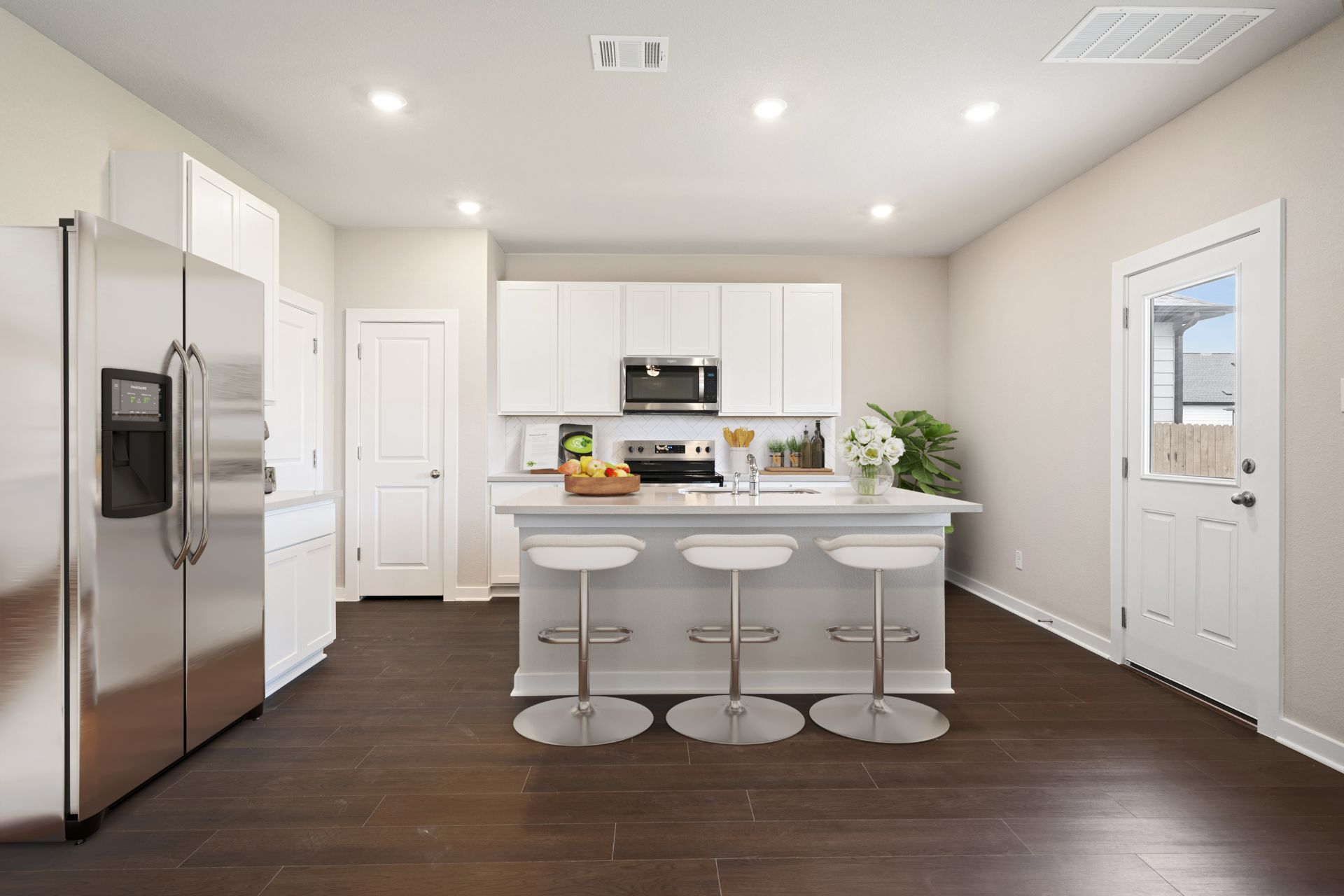 13801 Ryan Range Lane Elgin, TX 78621 - Photo 2 of 28 Light & Bright Kitchen - Virtually Staged
