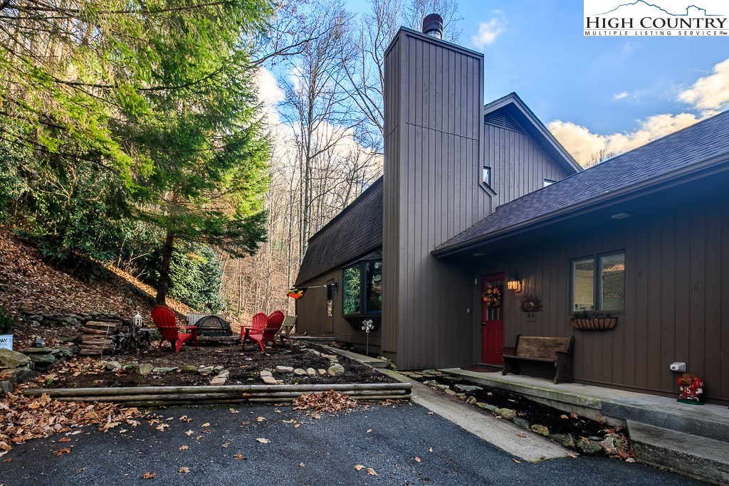 678 Schaffer Road Boone, NC 28607 - Photo 2 of 47 Gallery Image 2