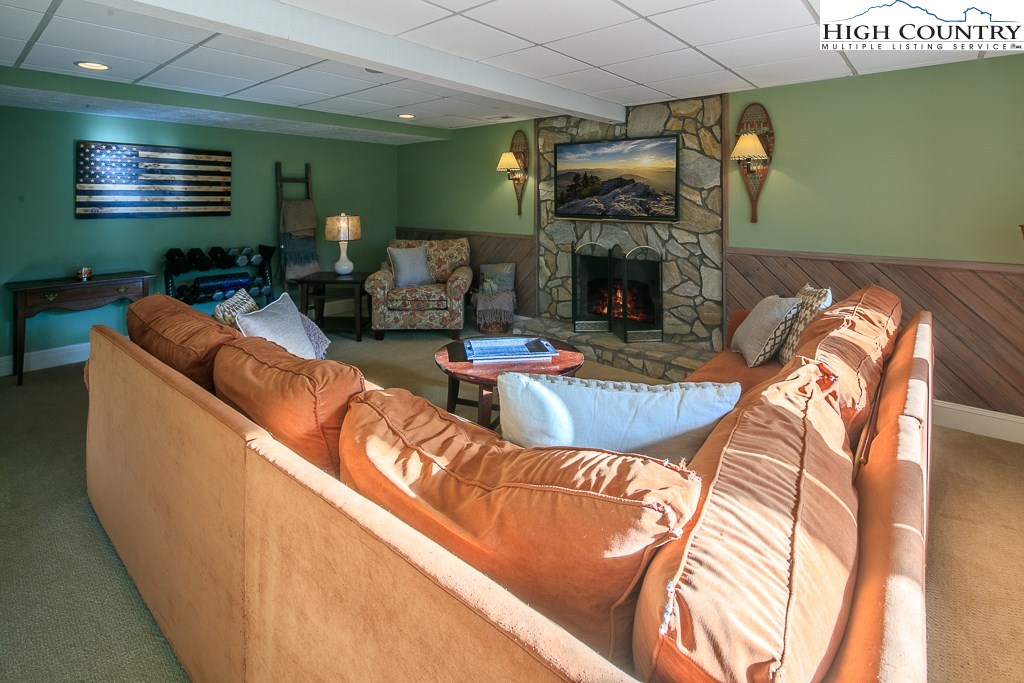 678 Schaffer Road Boone, NC 28607 - Photo 37 of 47 Gallery Image 37