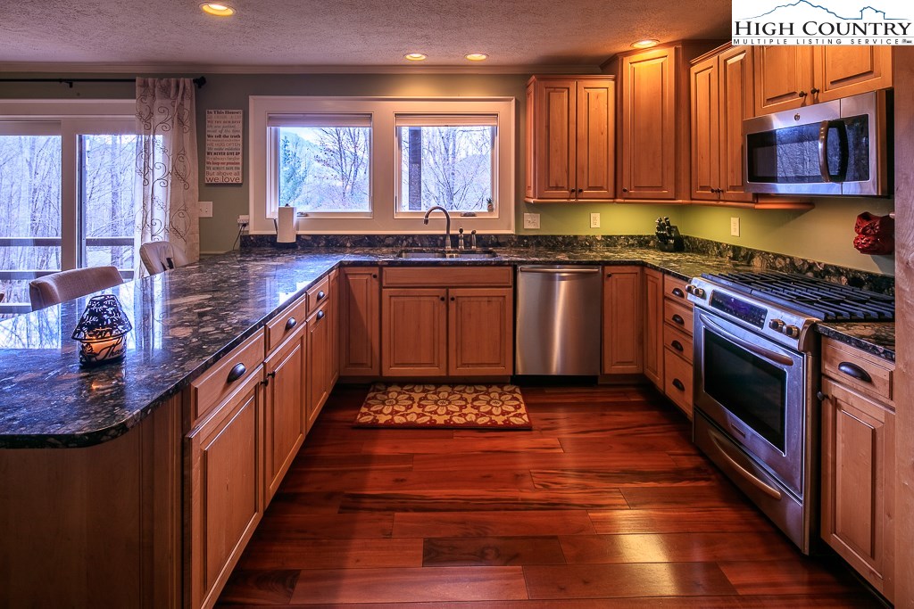 678 Schaffer Road Boone, NC 28607 - Photo 8 of 47 Gallery Image 8
