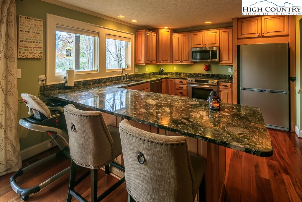 678 Schaffer Road Boone, NC 28607 - Photo 10 of 47 Gallery Image 10