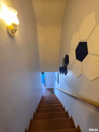 $195,000 | 3612 Queen Anne Avenue, Quincy, IL 62305