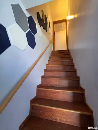 $195,000 | 3612 Queen Anne Avenue, Quincy, IL 62305