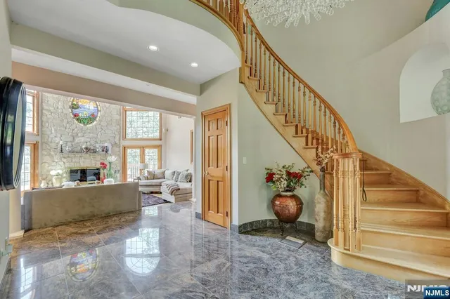 a view of entryway and hall