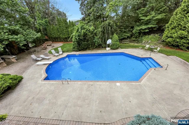 a view of a outdoor space