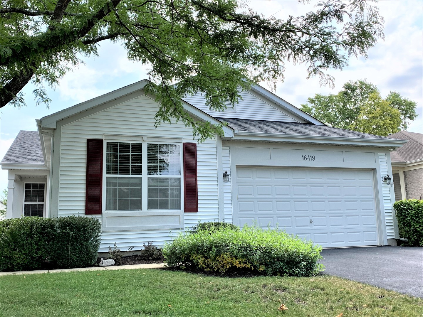 16419 Silver Moon Lake Way Crest Hill, IL 60403 - Photo 1 of 28