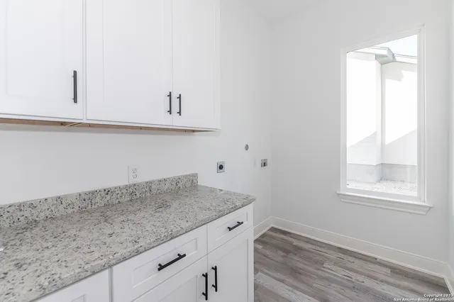 $449,000 | 101 Daniel Jackson, Blanco, TX 78606