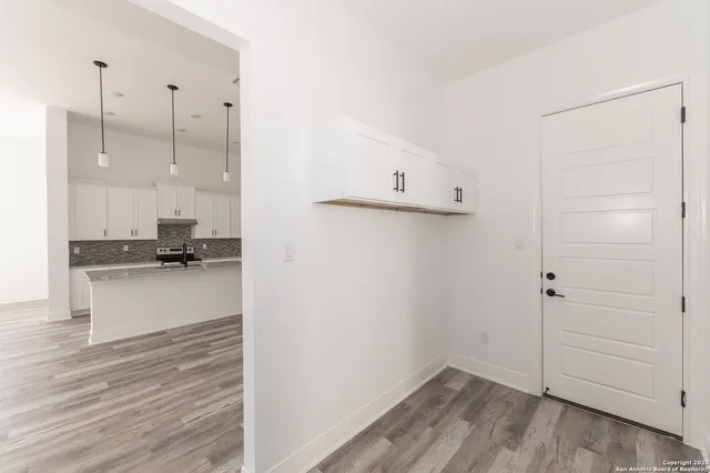 $449,000 | 101 Daniel Jackson, Blanco, TX 78606