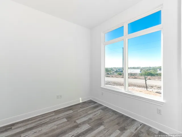 $449,000 | 101 Daniel Jackson, Blanco, TX 78606