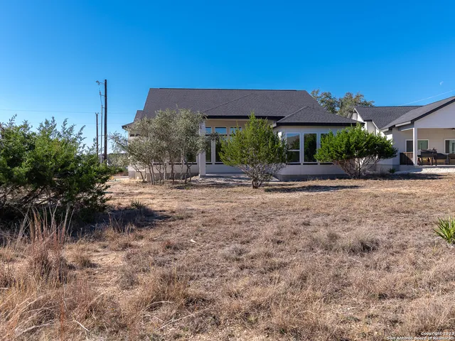 $449,000 | 101 Daniel Jackson, Blanco, TX 78606