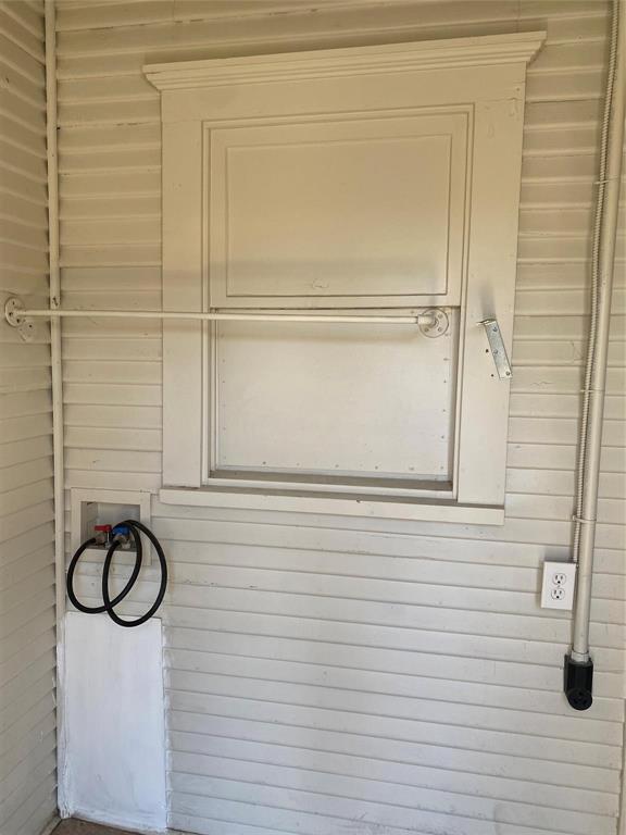 1613 Park Street Commerce, TX 75428 - Photo 4 of 39
